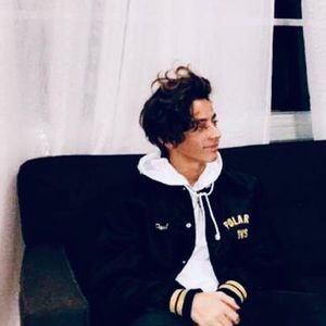 Meet your Posher, Nico